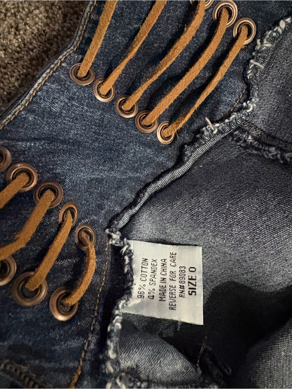 Y2K Vintage lei Lace-Up High-Waist Flare Jeans in Blue with Tan Laces - Picture 5 of 5